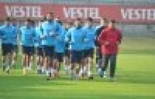 LİDER TARZAN YENİDEN SAHADA