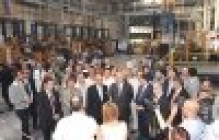 Manisa'da 45 Milyon Euroya İkinci Fabrikayı Açtı, 200 Kişiyi İstihdam Etti