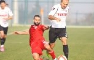 MANİSASPOR İLE TURGUTLUSPOR BERABERE KALDI