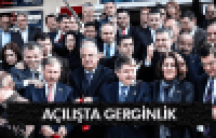 MURADİYE'DE AÇILIŞTA GERGİNLİK