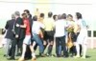 Şanlıurfa'da maç tatil edildi!