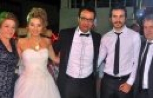 SİYASİLERİ BİRARAYA GETİREN DÜĞÜN