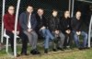 TARZAN'IN KAMPINA BASKIN VAR!