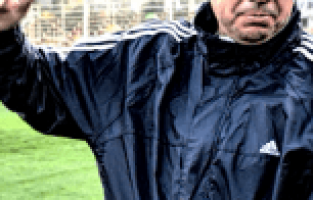 TURGUTLUSPOR, teknik direktör Selahaddin Dinçel'le yollarını ayırıdı.