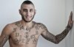 YENİ AKİGO KEREM'E TÜRK KİMLİĞİ ŞARTI