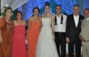 YÜKSEL AİLESİNİN MUTLU GÜNÜ