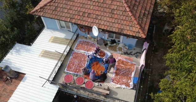 Demirci’nin 16 çeşitli tarhanası kışa hazırlanıyor