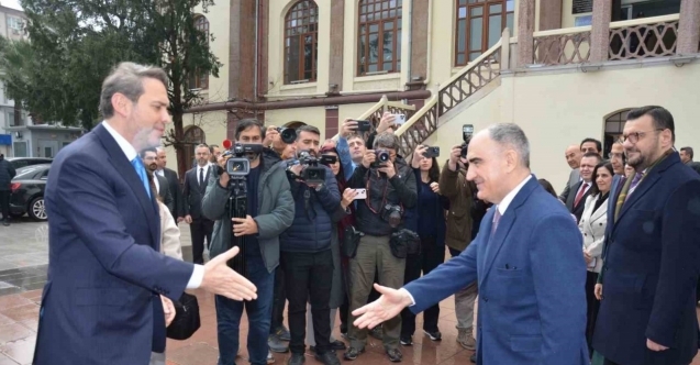 Enerji ve Tabii Kaynaklar Bakanı Bayraktar Manisa’da