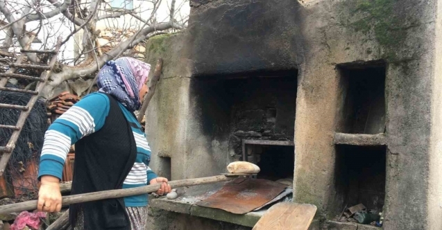 Taş fırından sofraya: Kızılca’nın 30 gün bayatlamayan ekmeği