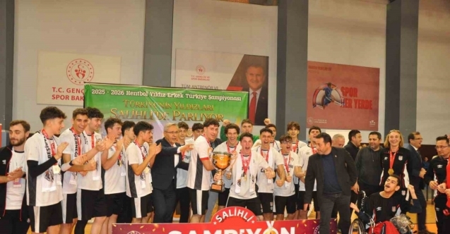 Türkiye’nin Yıldızları Salihli’de parladı: Hentbolda şampiyon Beşiktaş!