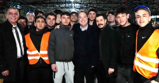 Başkan Dutlulu, Selendililer Derneği’nin iftar programına katıldı