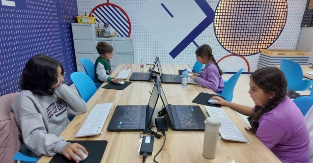 Bilim Demirci bölgenin eğitim üssü oldu