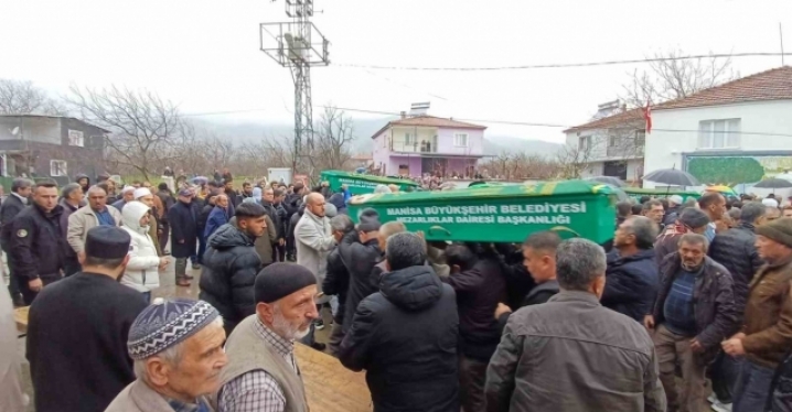 Eşi ve ailesini katletmişti: 4 kişi yan yana toprağa verildi