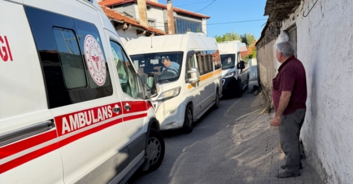 İşçi servisine çıkmadan kalp krizi geçiren şoför hayatını kaybetti