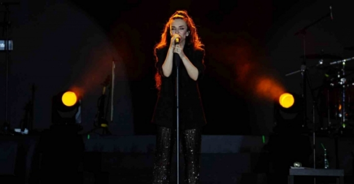 Kültür Yolu Festivalinde Fatma Turgut’tan unutulmaz gece
